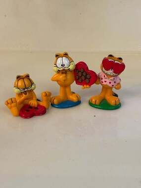 Vintage Garfield Valentine's Day PVC Figurines Lot (Set of 3)